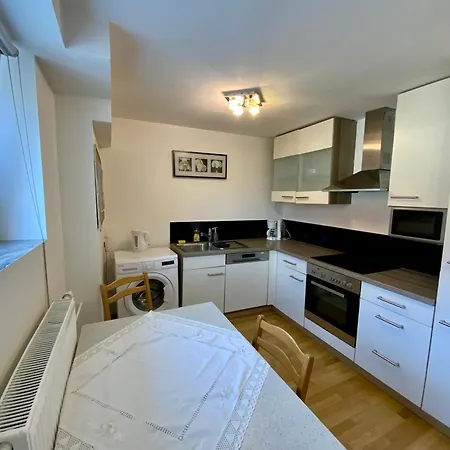 Aparthotel Geinberg & Via Nova 4*