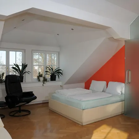 Geinberg Suites&via Nova