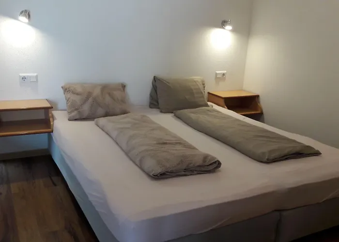 Geinberg & Via Nova 4*