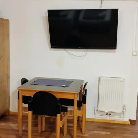 Geinberg & Via Nova 아파트호텔 폴링임인크레이스