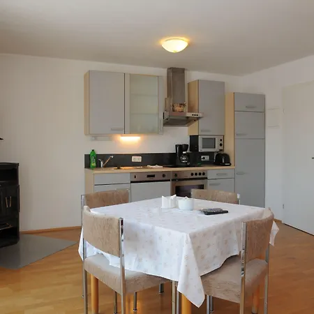 Aparthotel Geinberg & Via Nova 4*